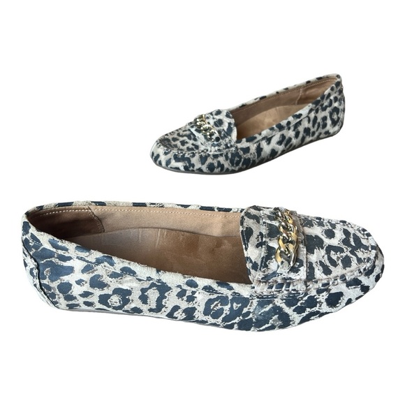 Vionic Women’s Mesa Animal Print Gold Chain Detail Slip On Loafers, 8 Wide - Picture 2 of 9
